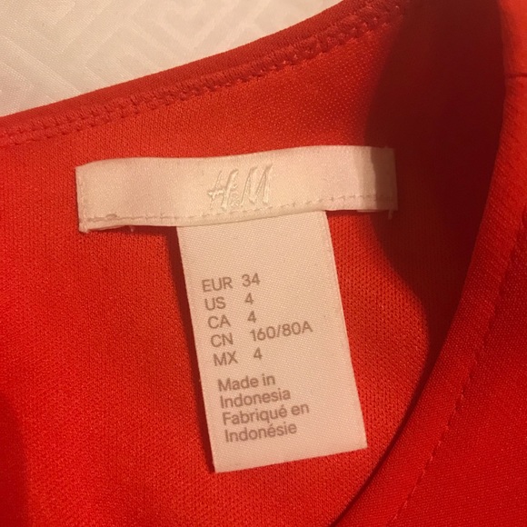 H&M Red Sleeveless Top - Picture 2 of 4